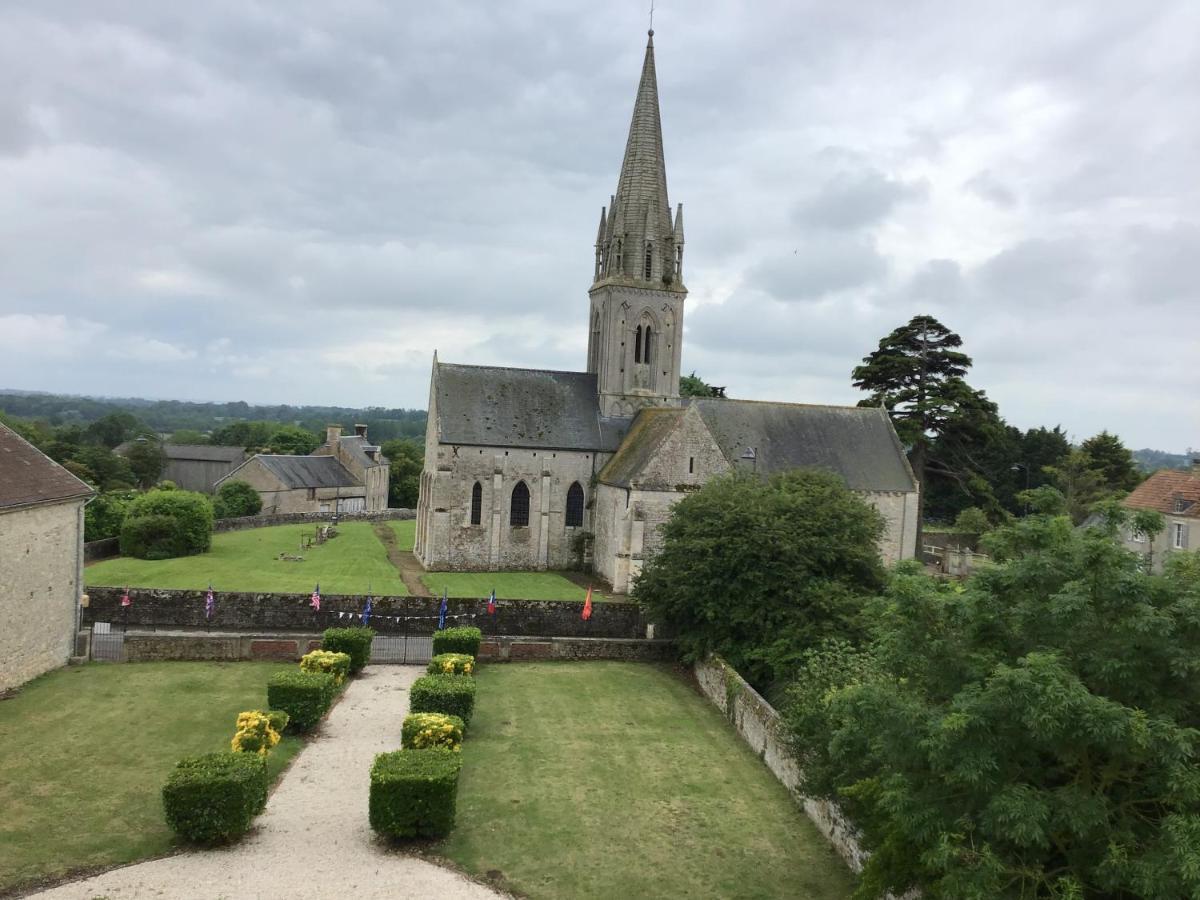 Le Bourg Bed and Breakfast Asnieres-en-Bessin Buitenkant foto